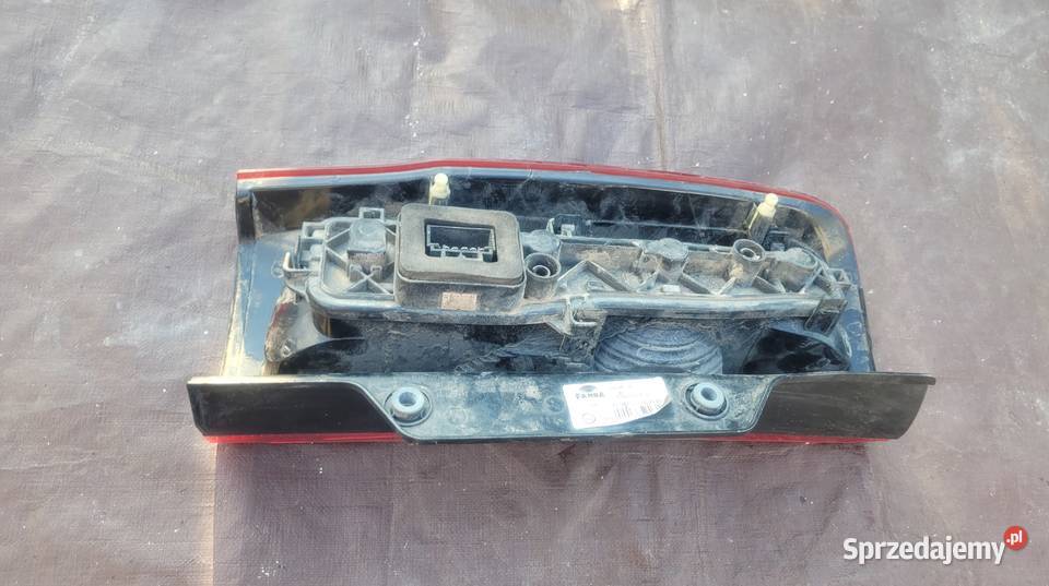 FIAT FIORINO BIPPER NEMO QUBO PRAWA TYLNA LAMPA śląskie