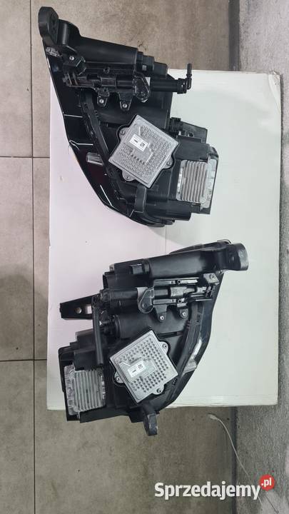 Lampy Grand Cherokee WK2komplet Xenon OEM Valeo Durlasy