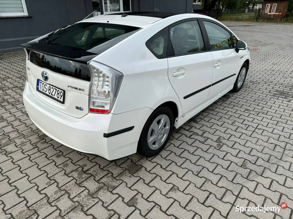 Toyota Prius 18 hybryda Full Pełny Serwis Aso Ostrowiec Świętokrzyski