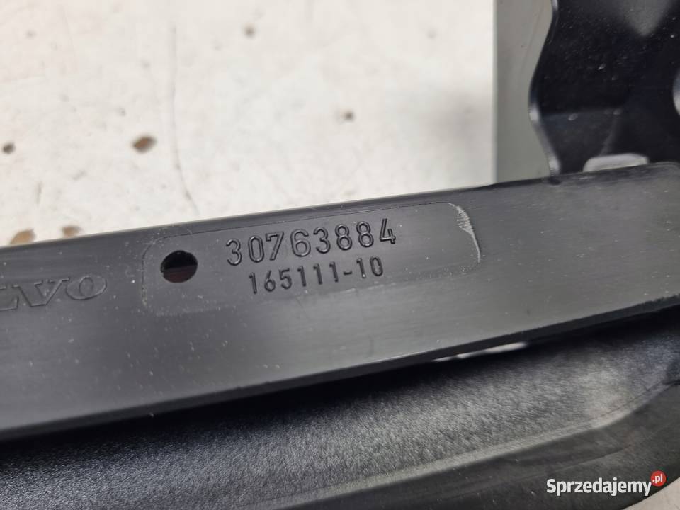 Volvo V70 III XC70 II 0716r TRZECIE ŚWIATŁO STOP Światła stop Chełm sprzedam