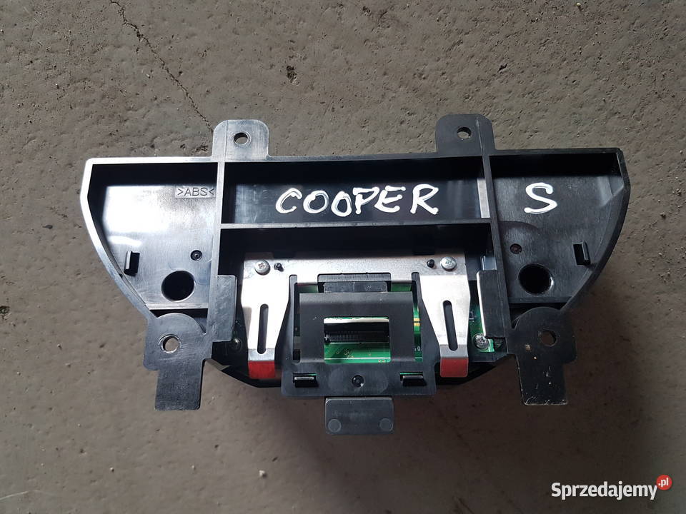 COOPER S PANEL RADIA WYSWIETLACZ PRZELACZNIK Rok produkcji 2008 Turek