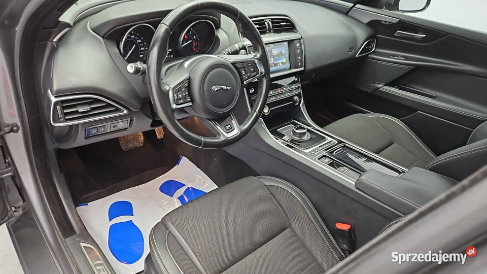 Jaguar XE 20 T RSport aut Z Polskiego Salonu kamera cofania Warszawa