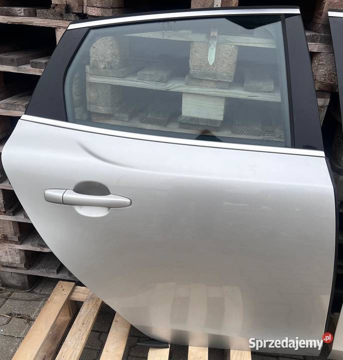 VOLVO V40 II DRZWI PRWAY PRZÓD PRWAY TYŁ 42626 Drzwi