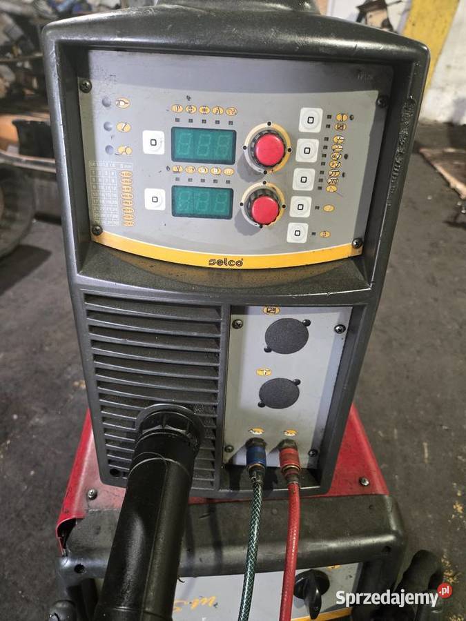 Spawarką SELCO PSM 408 z podajnikiem WF108 Rybnik