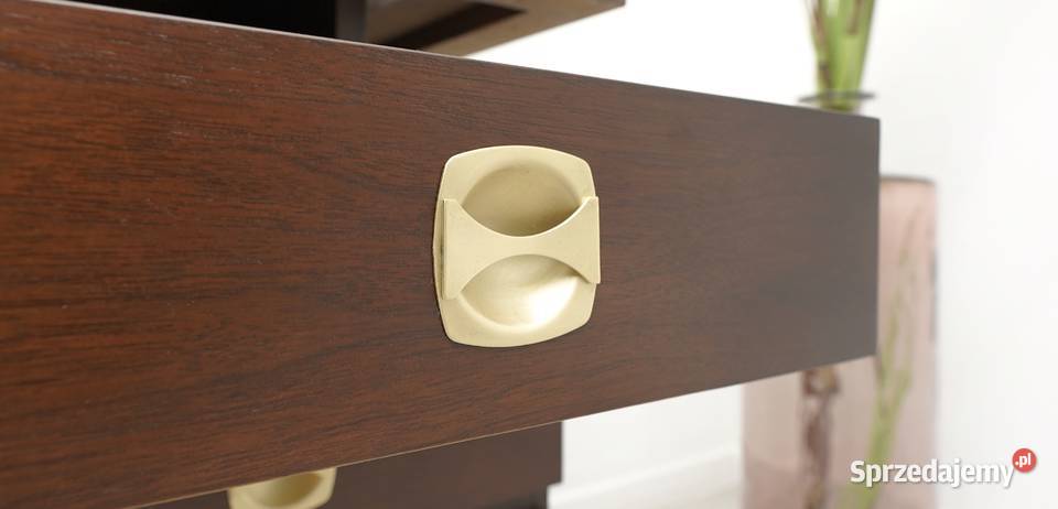 Biurko z czasów PRL profesjonalnej renowacji Jerka sprzedam