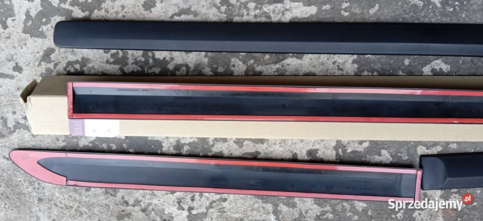 Listwy boczne C4 Picasso II 1609668880 sprzedam