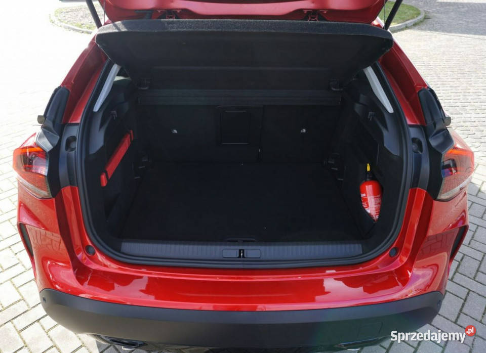 Citroen C4 12PureTech 155 SHINE SS EAT8 salon I czerwony Lublin
