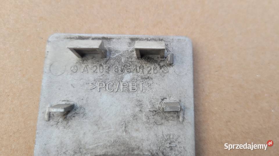 MERCEDES C W203 ZAŚLEPKA HAKA ZDERZAKA TYŁ