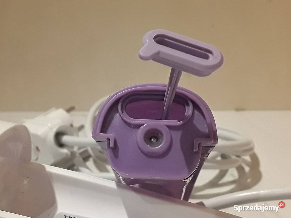 Parownica ręczna do ubrań GC320 Philips AGD drobne sprzedam