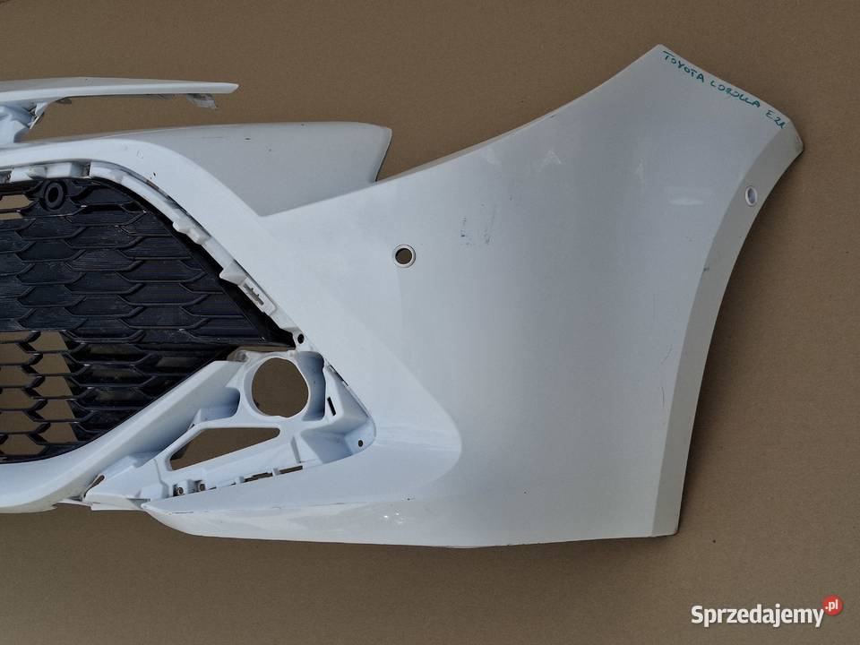 TOYOTA COROLLA E21 ZDERZAK PRZÓD PRZEDNI sprzedam