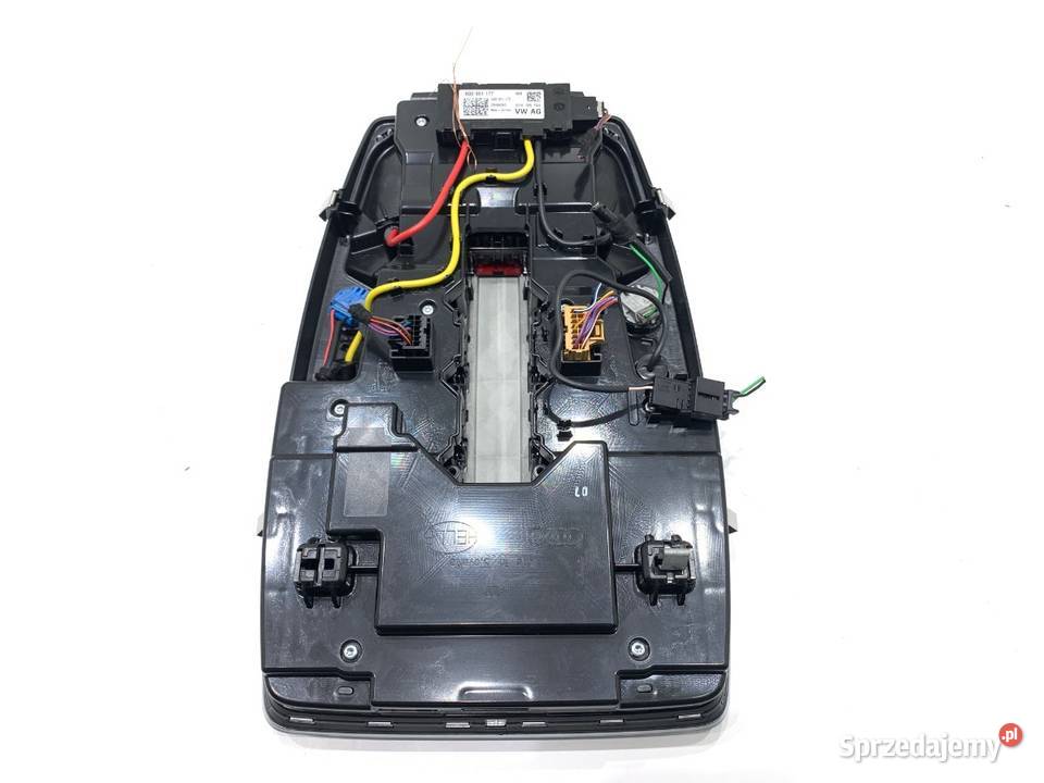 LAMPA SUFITOWA AUDI A8 D5 4N0947135BM osobowe