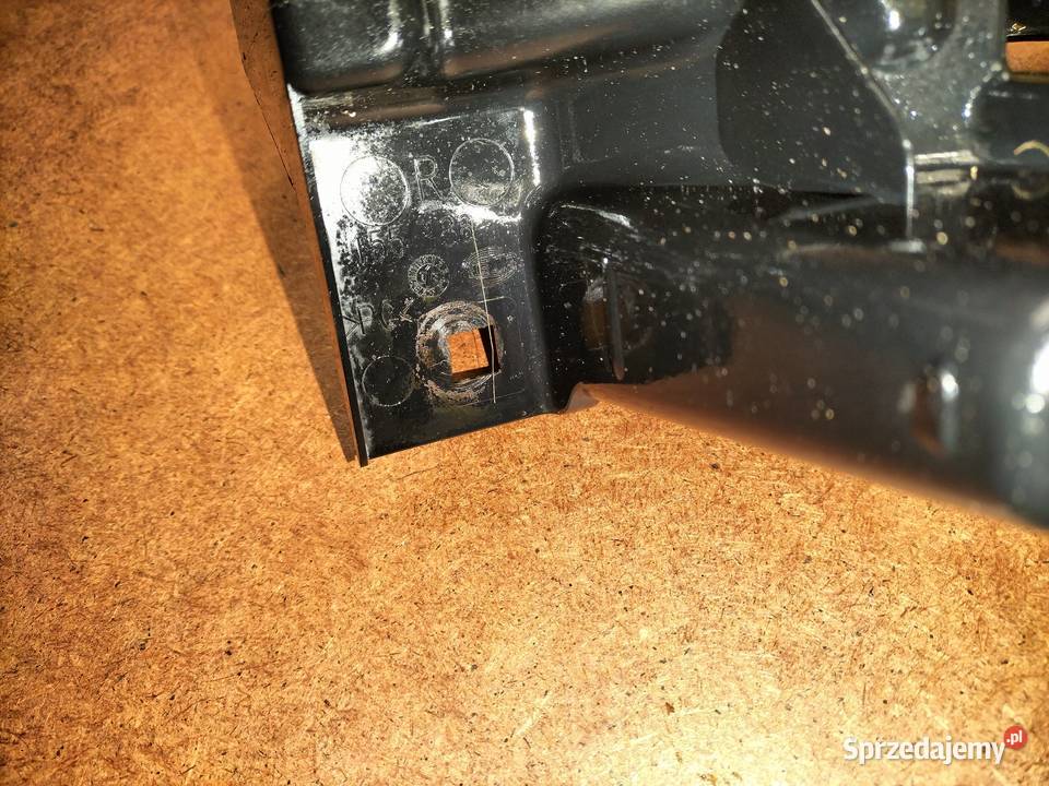 Ślizg lampy prawy przód BMW E65 E66 Poręba