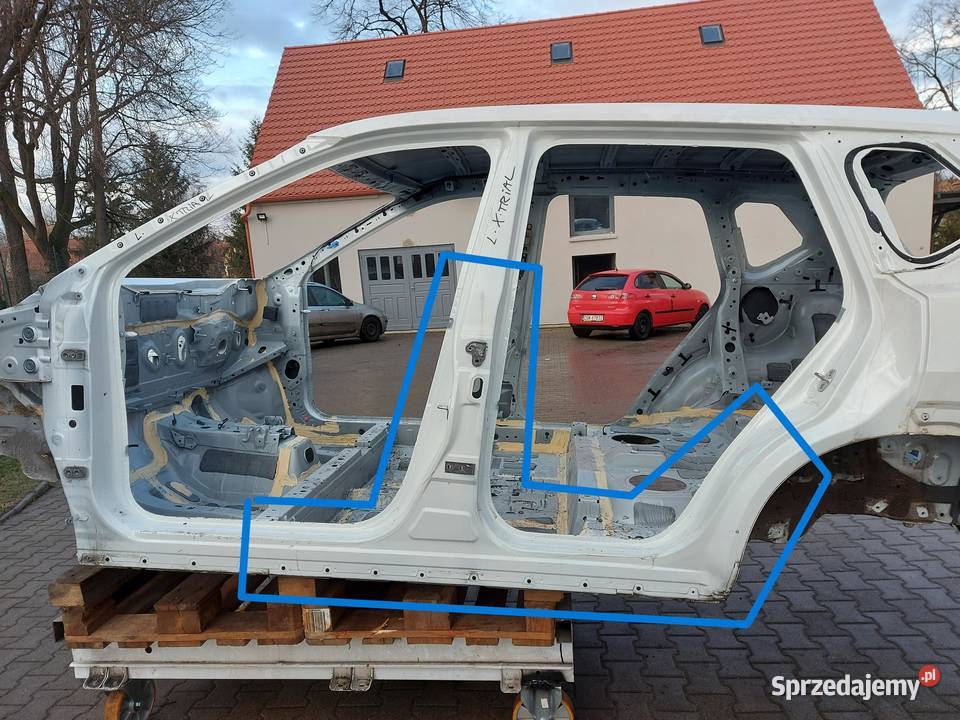 Nissan XTRAIL T33 IV 2023r Próg słupek lewy QABG
