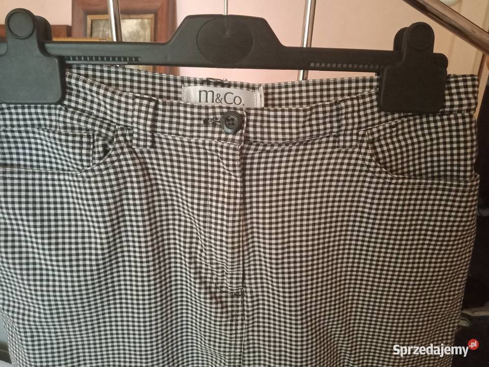 Spódnica w kratkę sprzedam