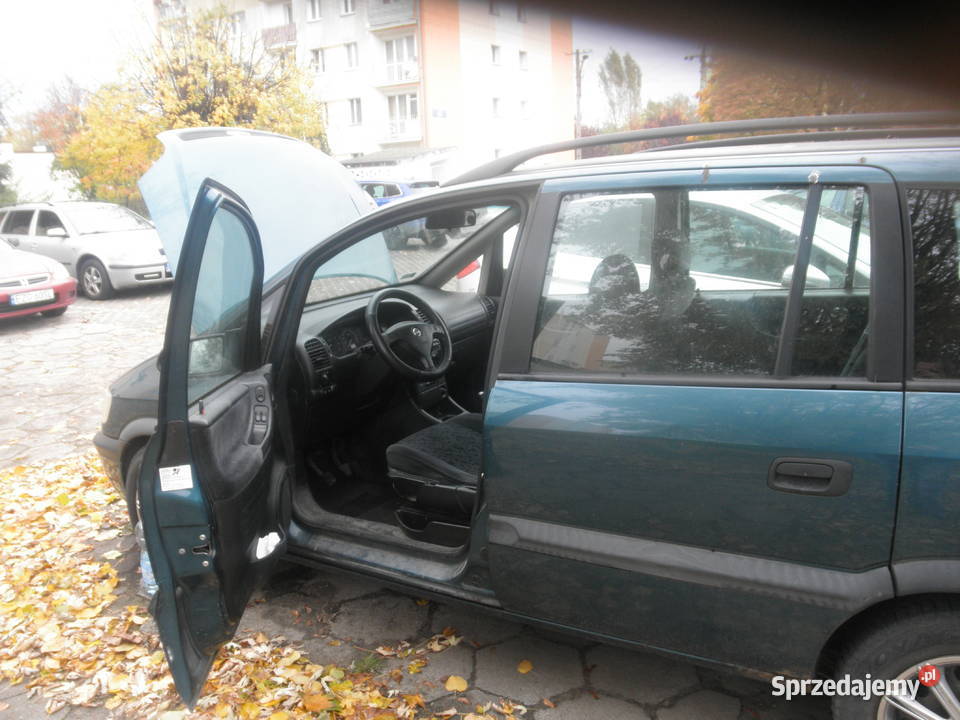 Sprzedam Opel Zafira uszkodzony sprzedam