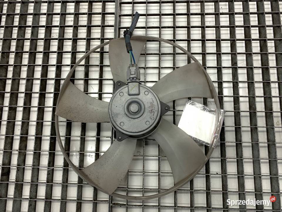 WENTYLATOR CHŁODNICY TOYOTA YARIS II 13 100