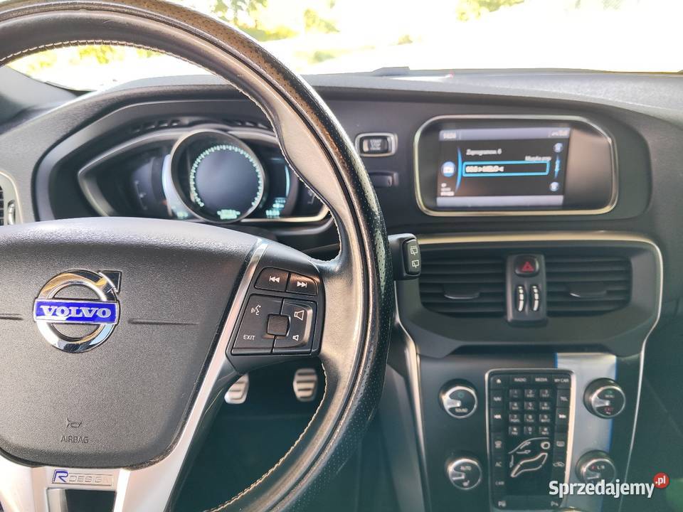 Volvo V40 16d2 Summum rdesign Rok produkcji 2013