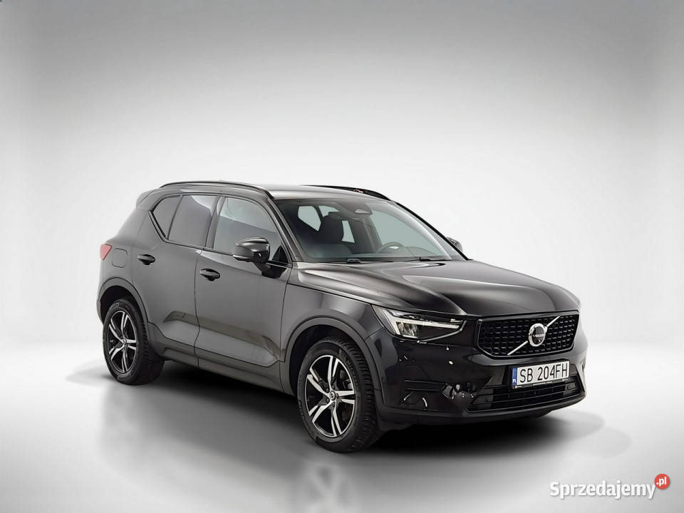 Volvo XC 40 B3 Plus Dark aut Z Polskiego Salonu serwisowany w ASO Warszawa sprzedam