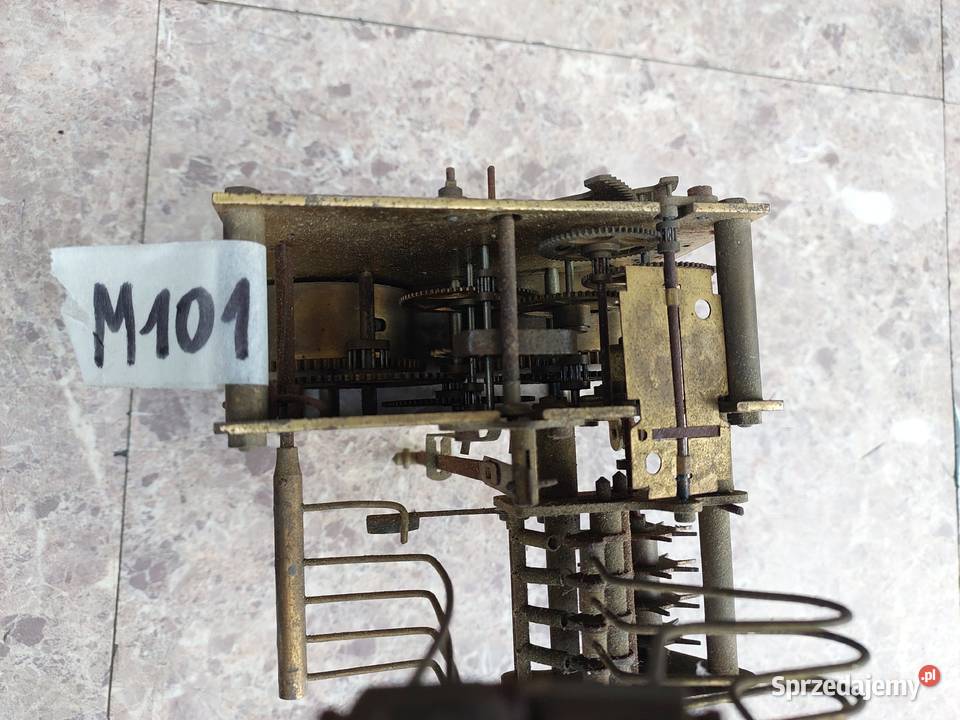 M101 Mechanizm starego zegara ściennego HAU pomorskie Tczew