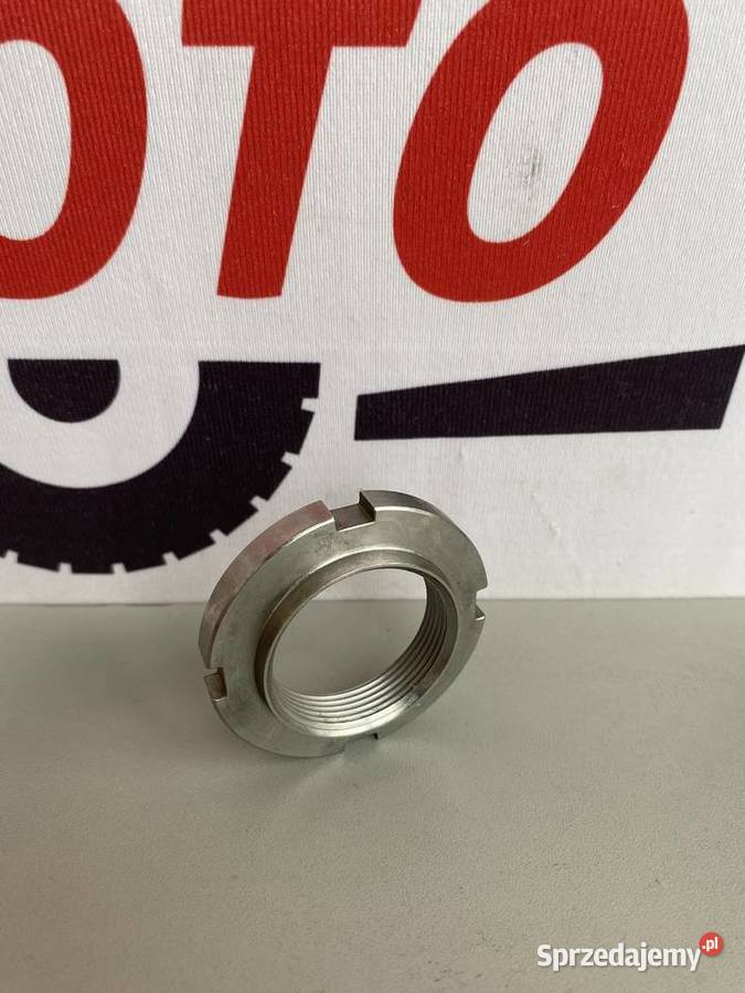 Nakrętka wałka atakującego Massey Ferguson Części i osprzęt rolniczy sprzedam