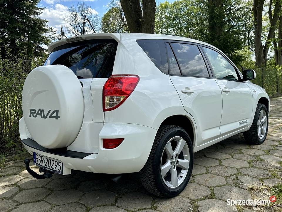 Toyota RAV4 4x4 serwisowany w ASO podkarpackie Brzozów