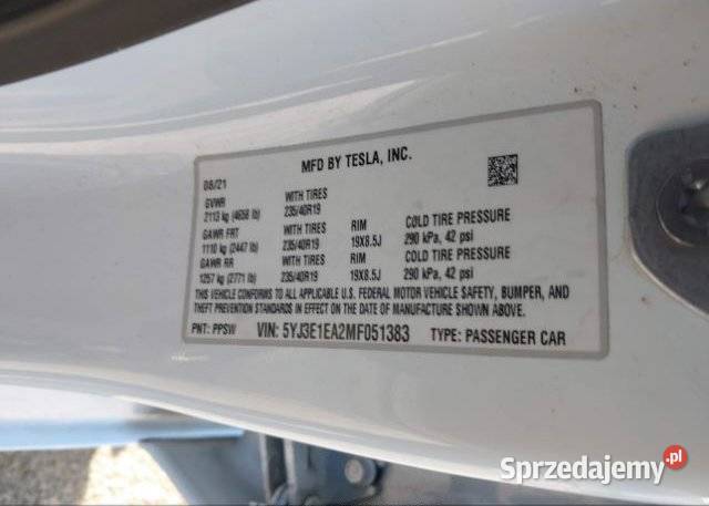 Tesla Model 3 RWD auto prywatne Warszawa