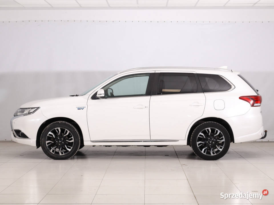 Mitsubishi Outlander 20 PHEV kamera cofania