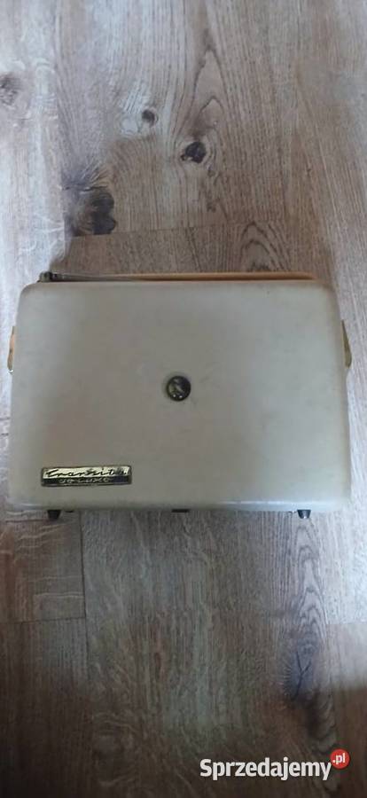 Radio tramzystorowe z lat 60 tych