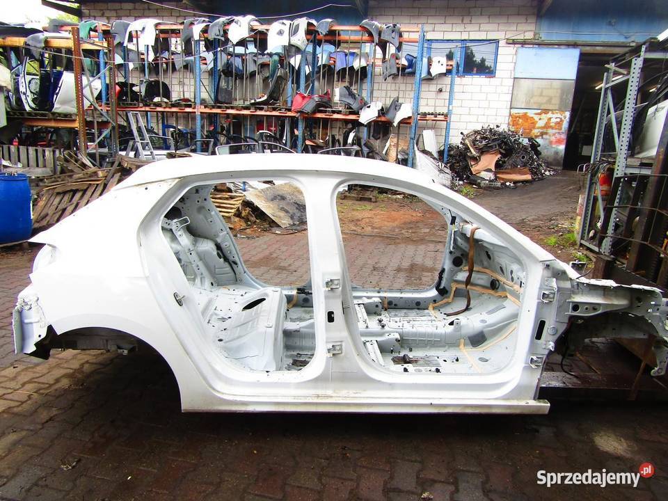PRÓG SŁUPEK PRAWY BOK EWP OPEL CORSA F
