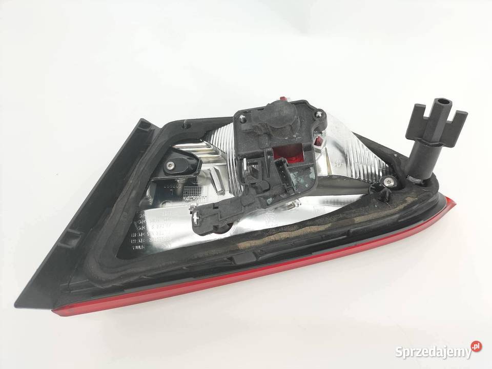 LAMPA TYŁ W KLAPĘ LEWA EU 207996 Opel Crossland