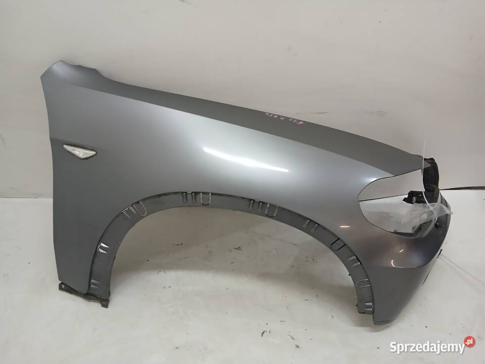 BŁOTNIK PRAWY PRZEDNI BMW X5 E70 A527 SPACEGRAU Strzyżewice