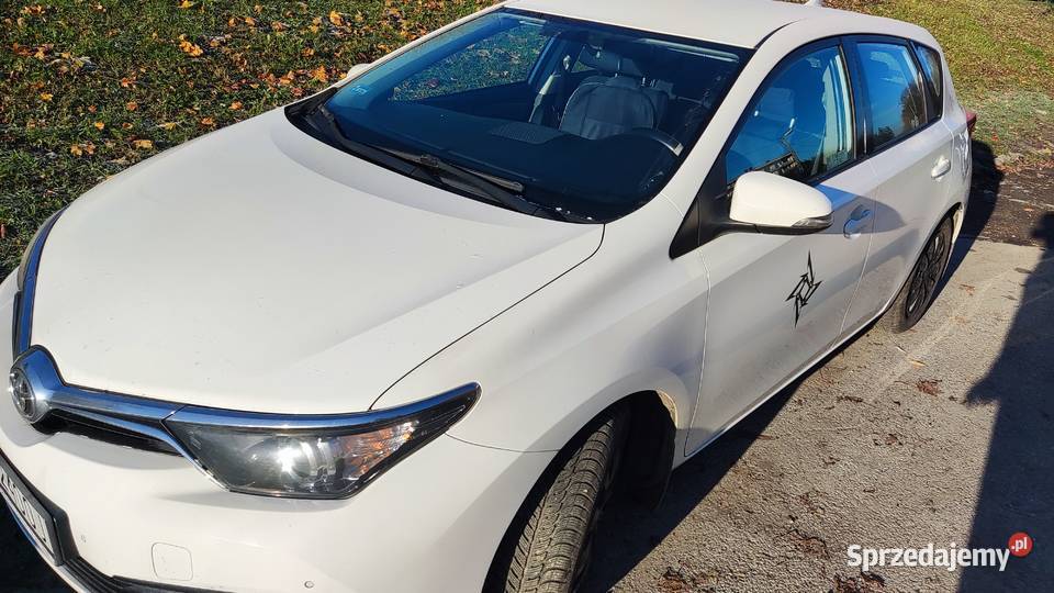 Toyota Auris 1330l benzyna LPG nowa instalacja Dąbrowa Górnicza