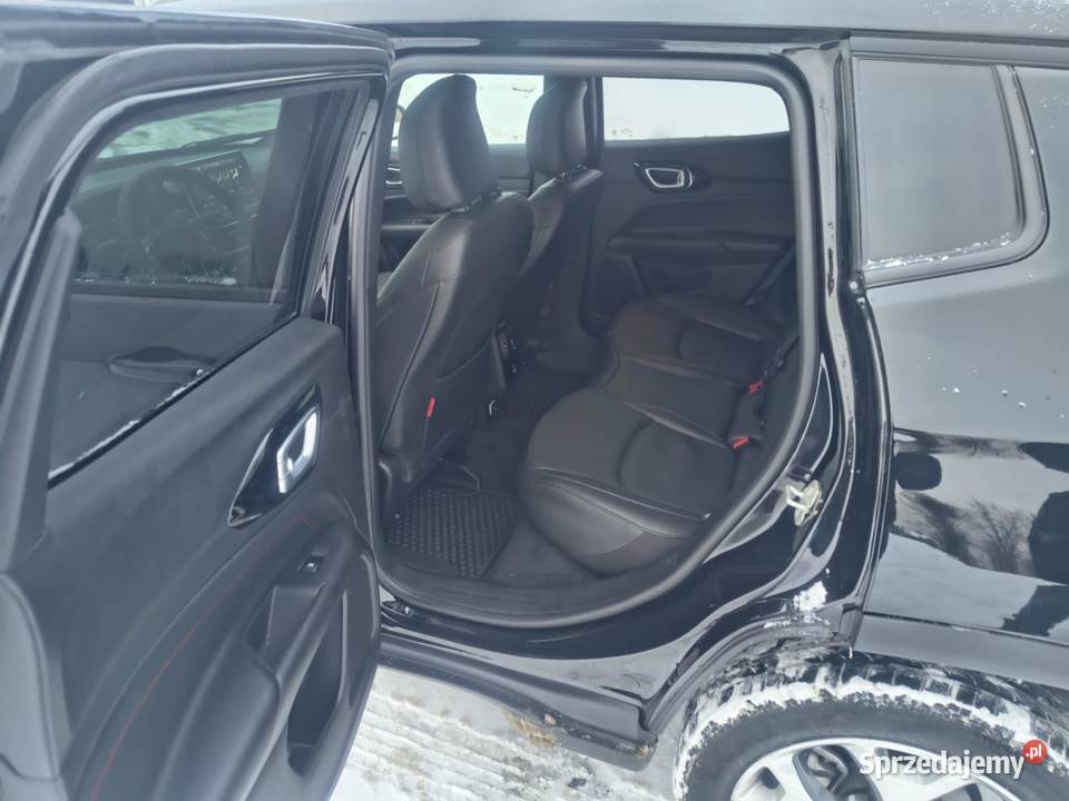 Jeep Compass LIMITED 20 Turbo 4x4 13 2000cm3 Ząbki