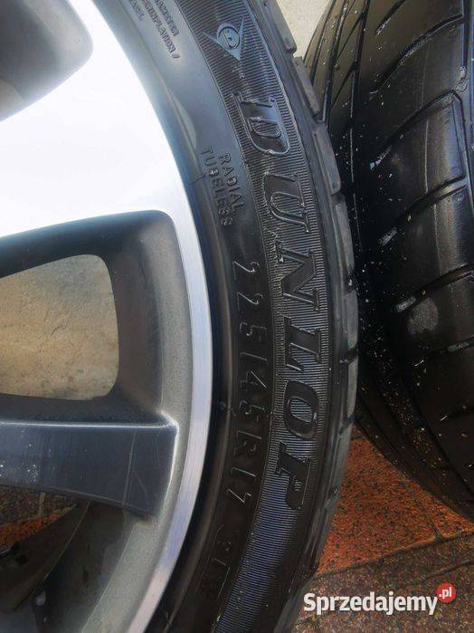 Komplet felg z oponami DUNLOP 1722545 rozstaw Średnica 17" Kraków