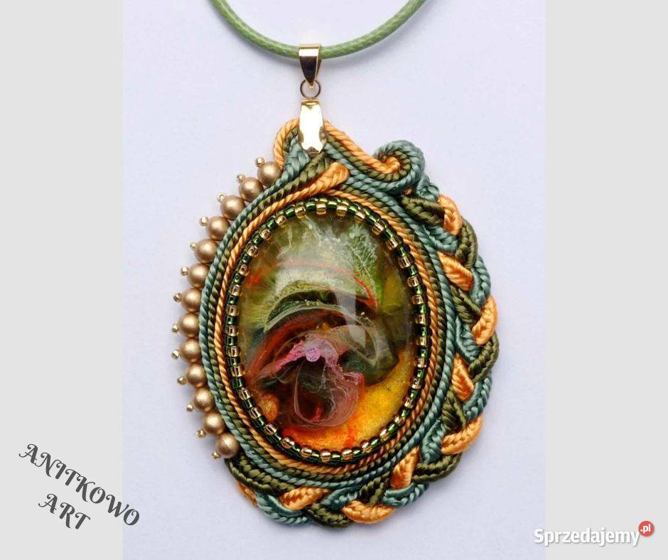 WISIOREK ZIELONY Z ŻYWICĄ złote kuleczki SUTASZ Naszyjniki Łódź