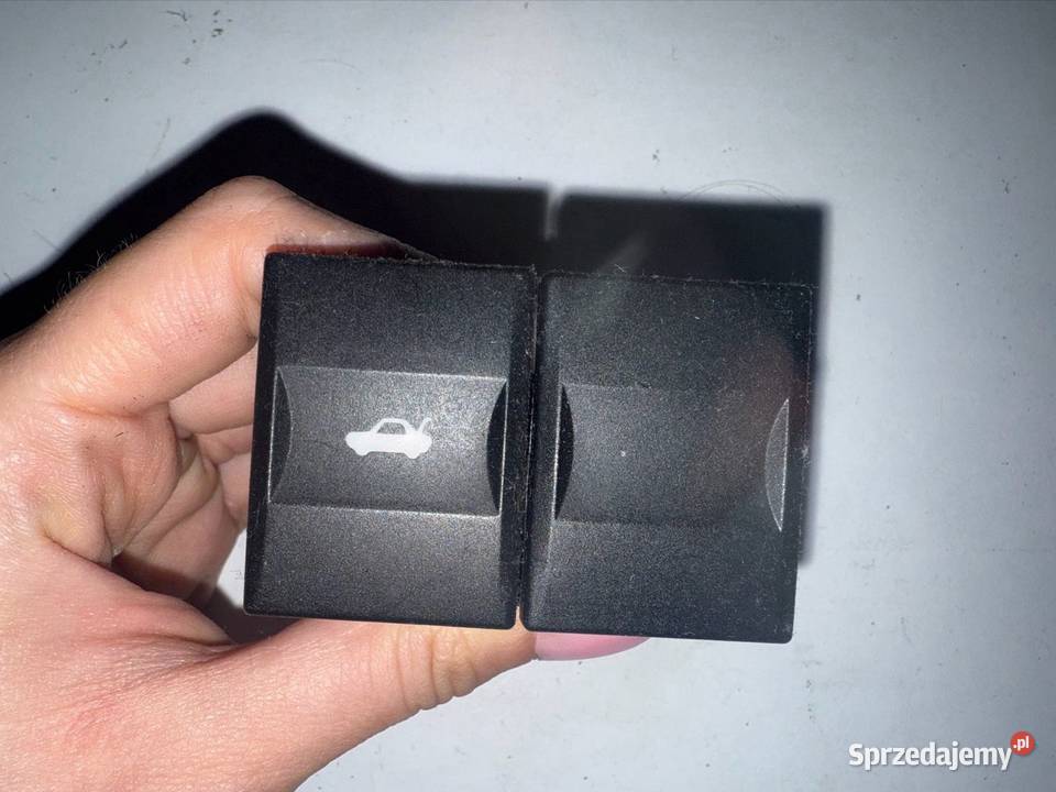 Przycisk otwierania klapy Ford Mondeo Mk3 osobowe