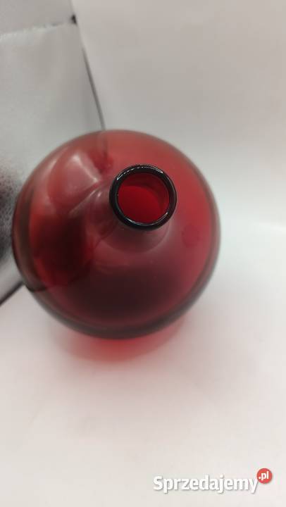 Szkło wysoki ciemno czerwony wazon Porcelana i szkło Zamość