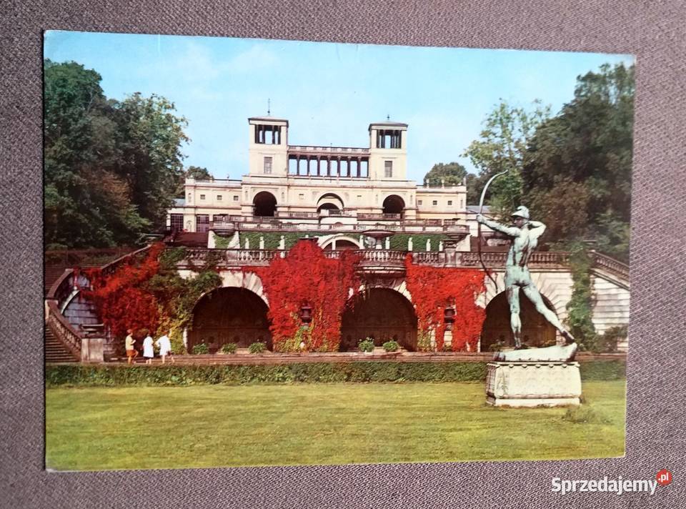 WIDOK NA ORANŻERIĘ W PAŁACU SANSSOUCI W Piszczac