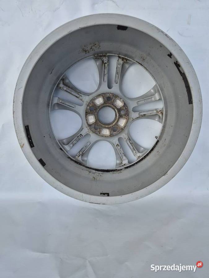 Audi 8T0 felga Ronal ET 31