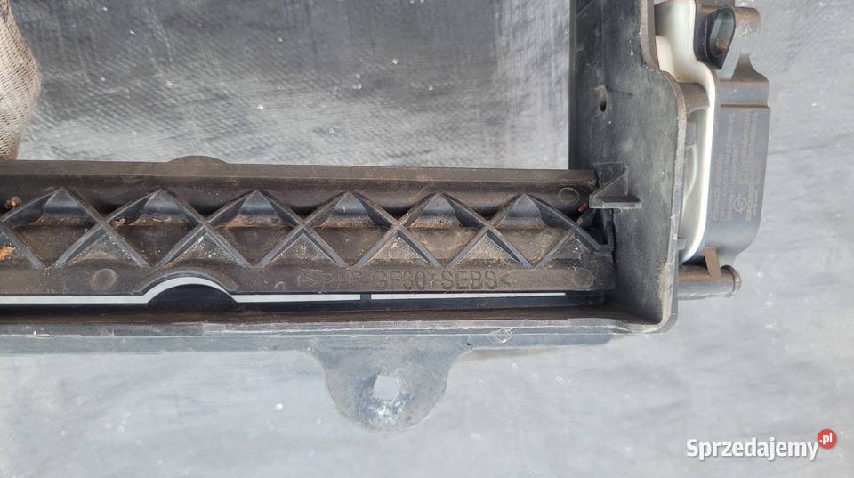 PEUGEOT 308 T9 II ŻALUZJA KIEROWNICA POWIETRZA Ruda Śląska