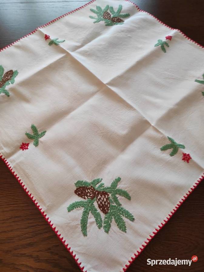Serwetka świąteczna ręcznie haftowana Białystok sprzedam