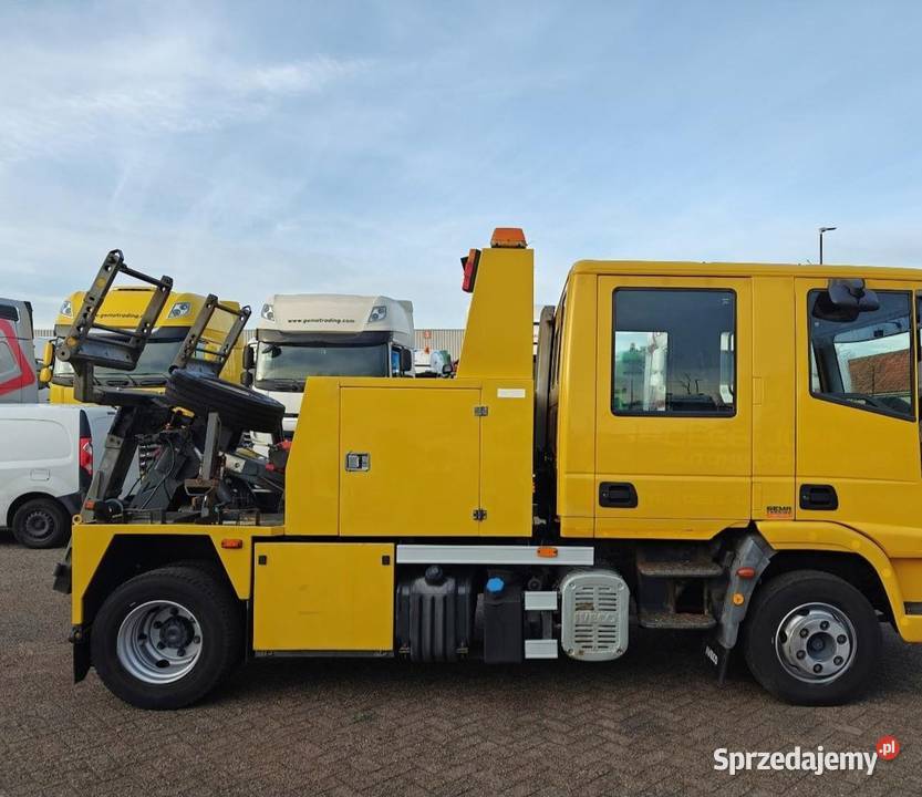 Laweta pomoc drogowa Okular Iveco Warszawa