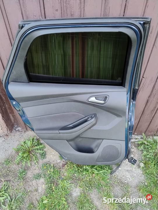 Drzwi kopmpletne Ford Focus mk3 lewy tył kombi Książenice