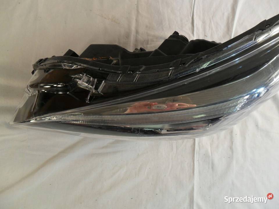 SUBARU IMPREZA XV LIFT LAMPA LEWA PRZÓD PRZEDNIA osobowe wielkopolskie Nowy Tomyśl