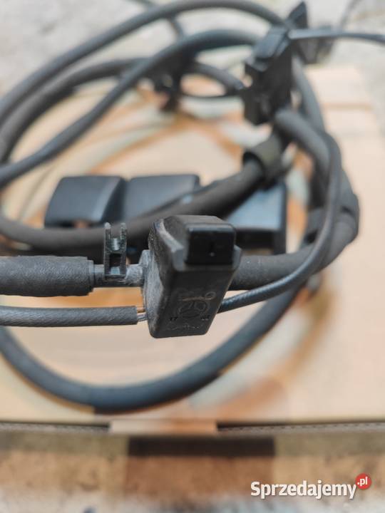 Mercedes W204 Koszyczki spryskiwaczy AMG Dysze spryskiwaczy Przeginia