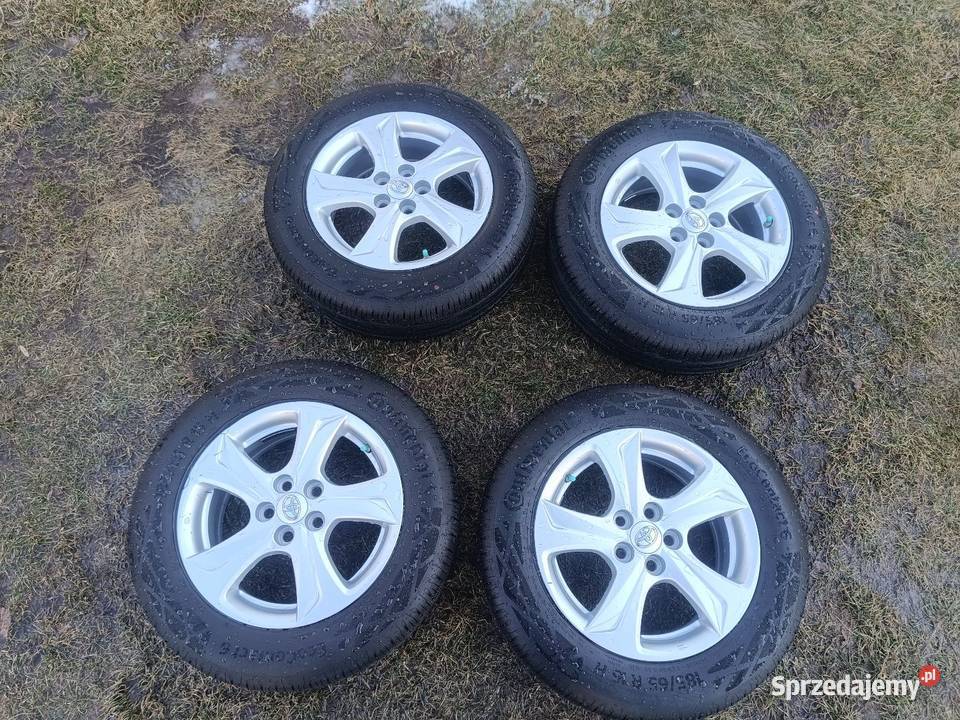 Felgi i opony letnie Toyota Yaris 1856515 2022r Przymiarki sprzedam