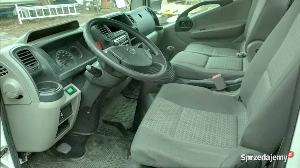 Nissan Cabstar pomoc drogowa autolaweta holownik 2500cm3 Nissan Warszawa