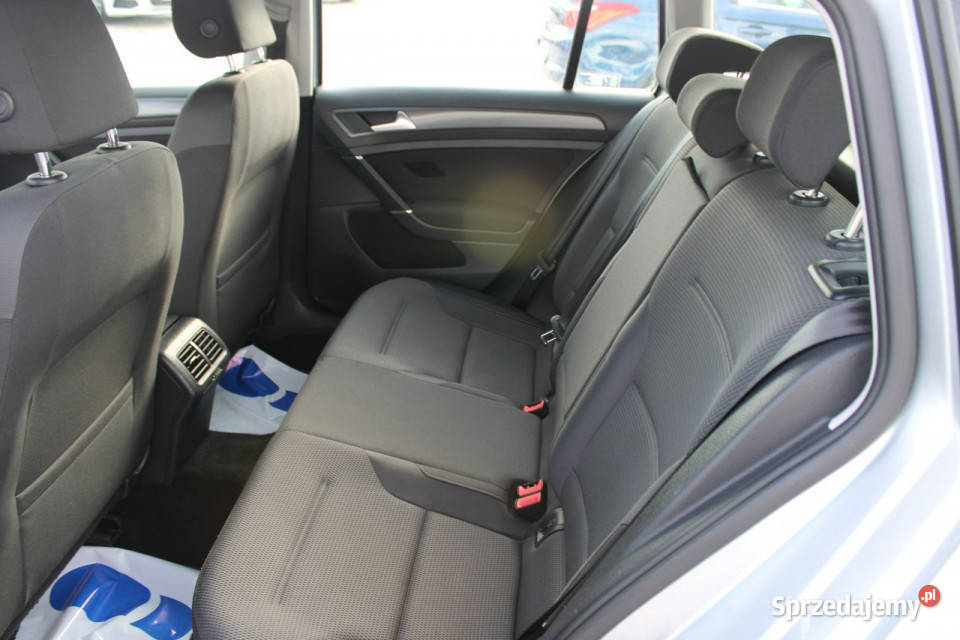 Volkswagen Golf Comfortline A netto 40 126 PLN Kombi Warszawa
