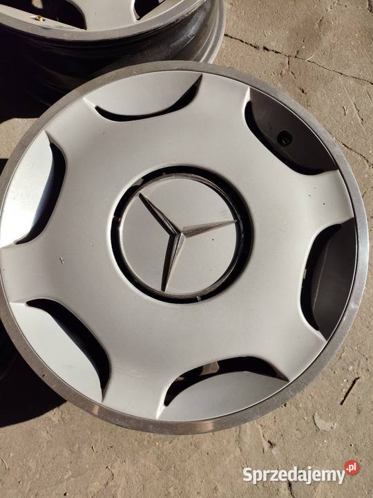 Kołpaki z felgami Mercedes w 201 Warszawa