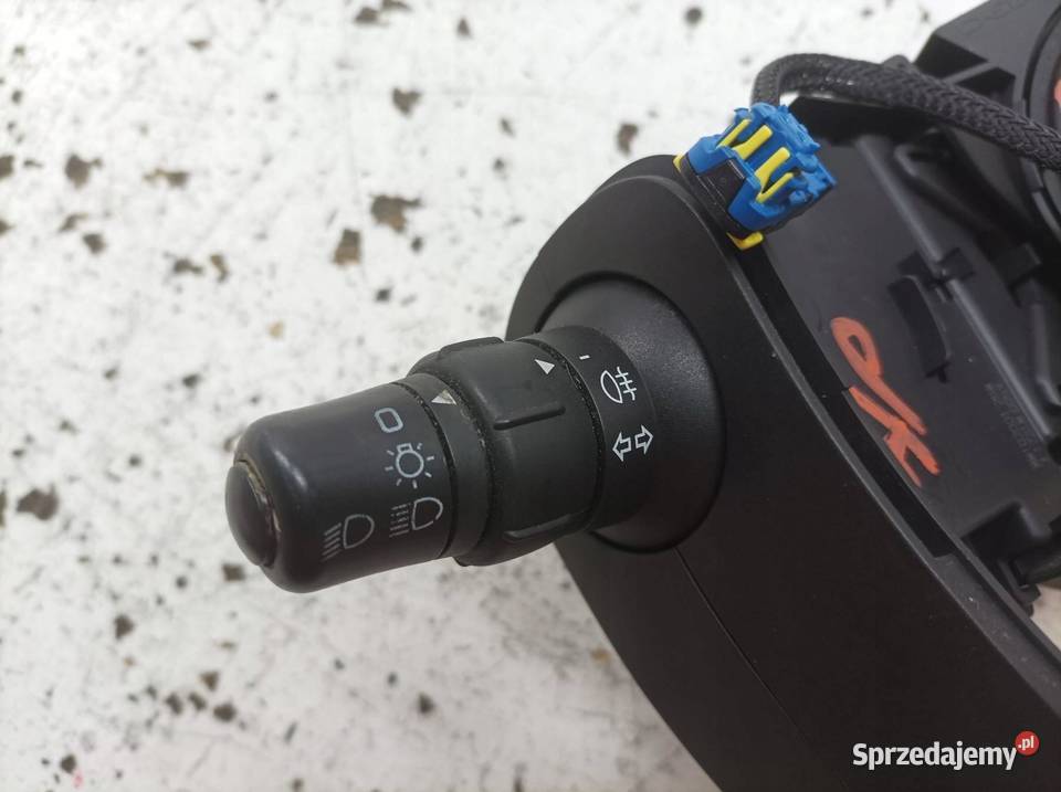 PRZEŁĄCZNIK ZESPOLONY 255679601R Renault Kangoo osobowe